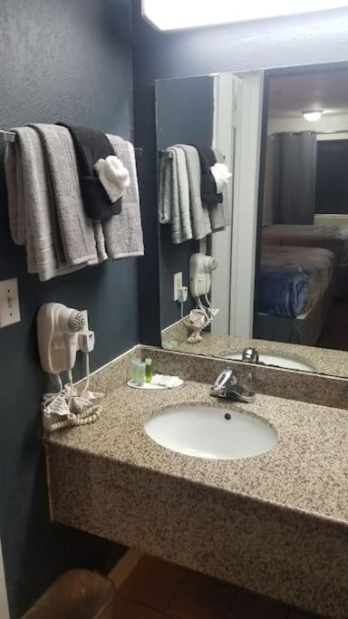 Osu 2 Queen Beds Hotel Room 230 Wi-Fi 斯蒂尔沃特 外观 照片