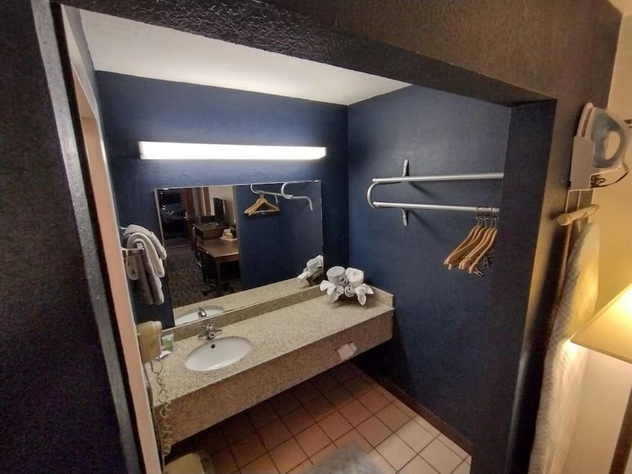 Osu 2 Queen Beds Hotel Room 230 Wi-Fi 斯蒂尔沃特 外观 照片